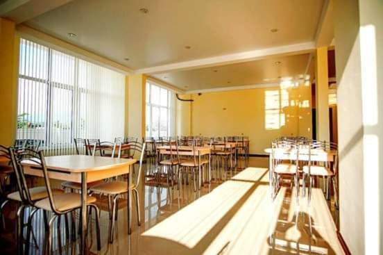 Sariya Hotel Kheivani Eksteriør bilde